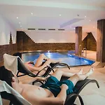 Tillga Glueck - 4 Stars 4*