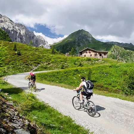 Tillga Glueck - 4 Stars Отель 4*