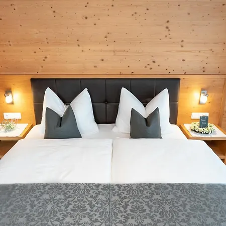 Hotel Tillga Glück 4*