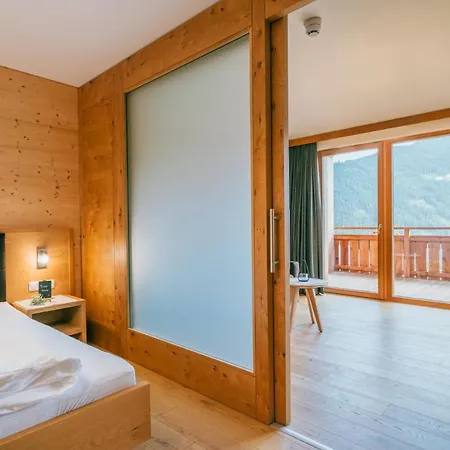 Tillga Glueck - 4 Stars Szálloda Obertilliach