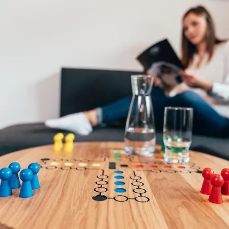 Tillga Glueck - 4 Stars Обертиллиах