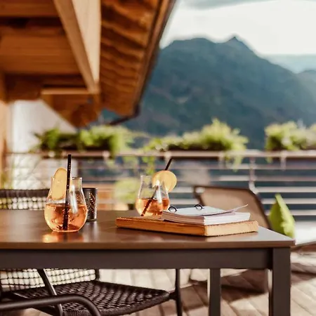 Tillga Glück Hotel 4*