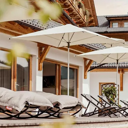 Tillga Glueck - 4 Stars Obertilliach