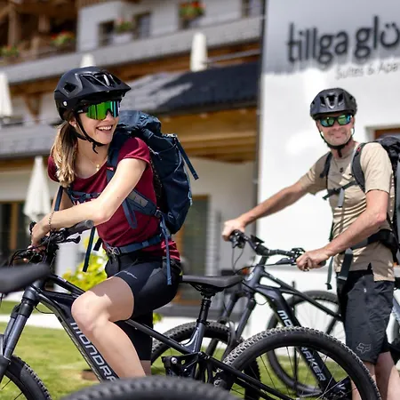 Szálloda Tillga Glueck - 4 Stars Obertilliach