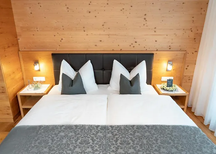 Hotel Tillga Glueck - 4 Stars 4*