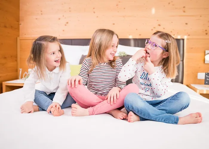 Hotel Tillga Glueck - 4 Stars Obertilliach