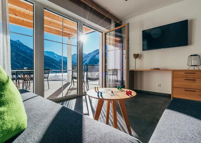 Tillga Glueck - 4 Stars 4*