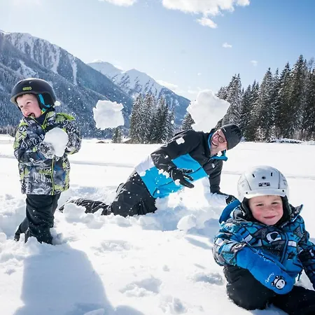 Tillga Glueck - 4 Stars فندق