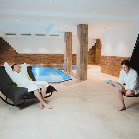 Tillga Glueck - 4 Stars أوبرتيلياتش