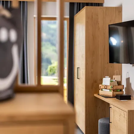 Otel Tillga Glück - 4 Stars Obertilliach